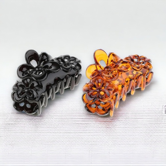 XL Set of 2 Claw clips with floral design in black and brown tortoise. NWOT - Picture 1 of 7